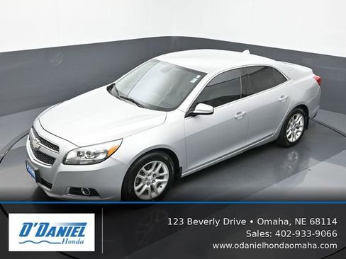 Used 2013 Chevrolet Malibu Eco w/ Navigation Package FWD image 16