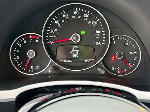 Used 2012 Volkswagen Beetle Turbo FWD image 12