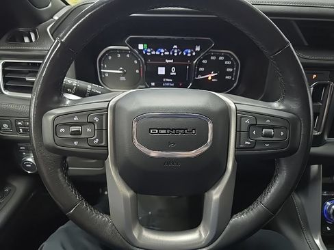Used 2021 GMC Yukon Denali AWD/4WD image 19
