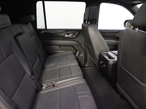 Used 2023 Chevrolet Suburban RST w/ Luxury Package AWD/4WD image 18
