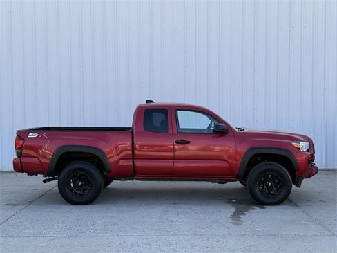 Used 2022 Toyota Tacoma SR w/ SX Package image 3