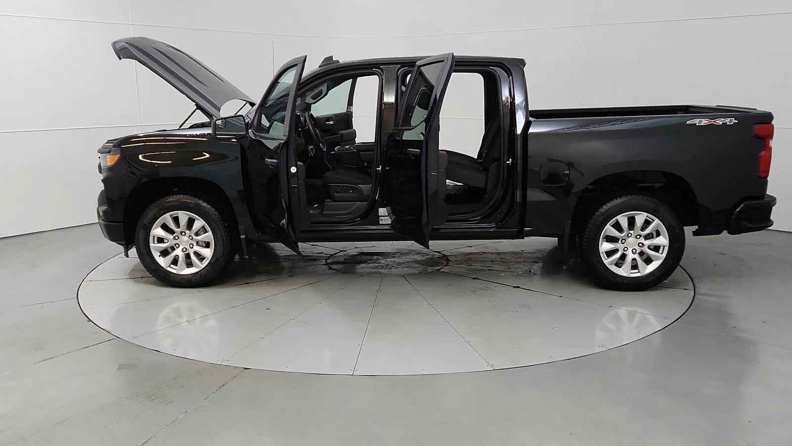Used 2023 Chevrolet Silverado 1500 Custom w/ LPO, Dark Essentials Package AWD/4WD image 12