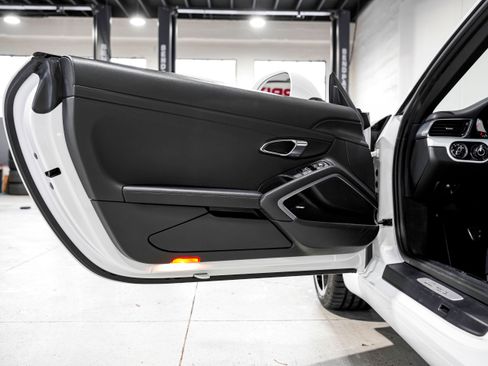 Used 2014 Porsche 911 Carrera image 25