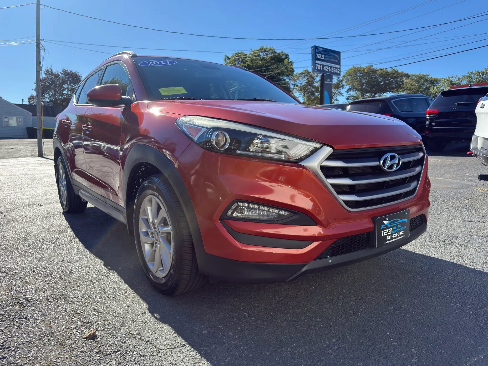 Used 2017 Hyundai Tucson SE w/ SE Popular Package 02 AWD/4WD image 1