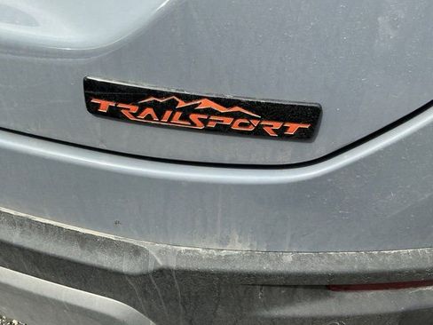 Used 2025 Honda Pilot TrailSport image 8