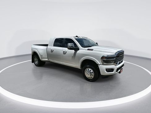 Used 2026 RAM 3500 Longhorn AWD/4WD image 2