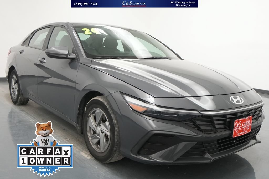 Used 2024 Hyundai Elantra SE FWD image 1