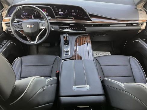 Certified 2024 Cadillac Escalade Premium Luxury image 12