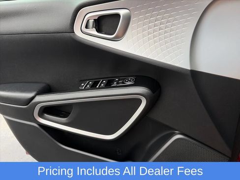 Used 2020 Kia Soul LX FWD image 23