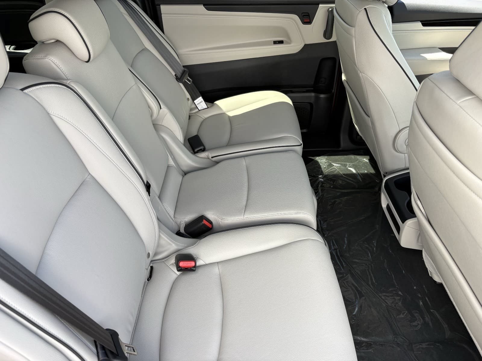 New 2027 Honda Odyssey Touring image 15