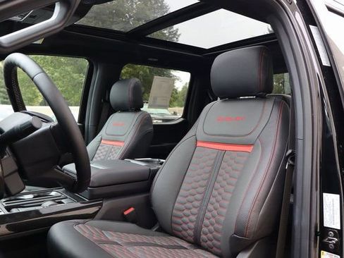 New 2025 Ford F150 Lariat w/ Equipment Group 502A High image 4