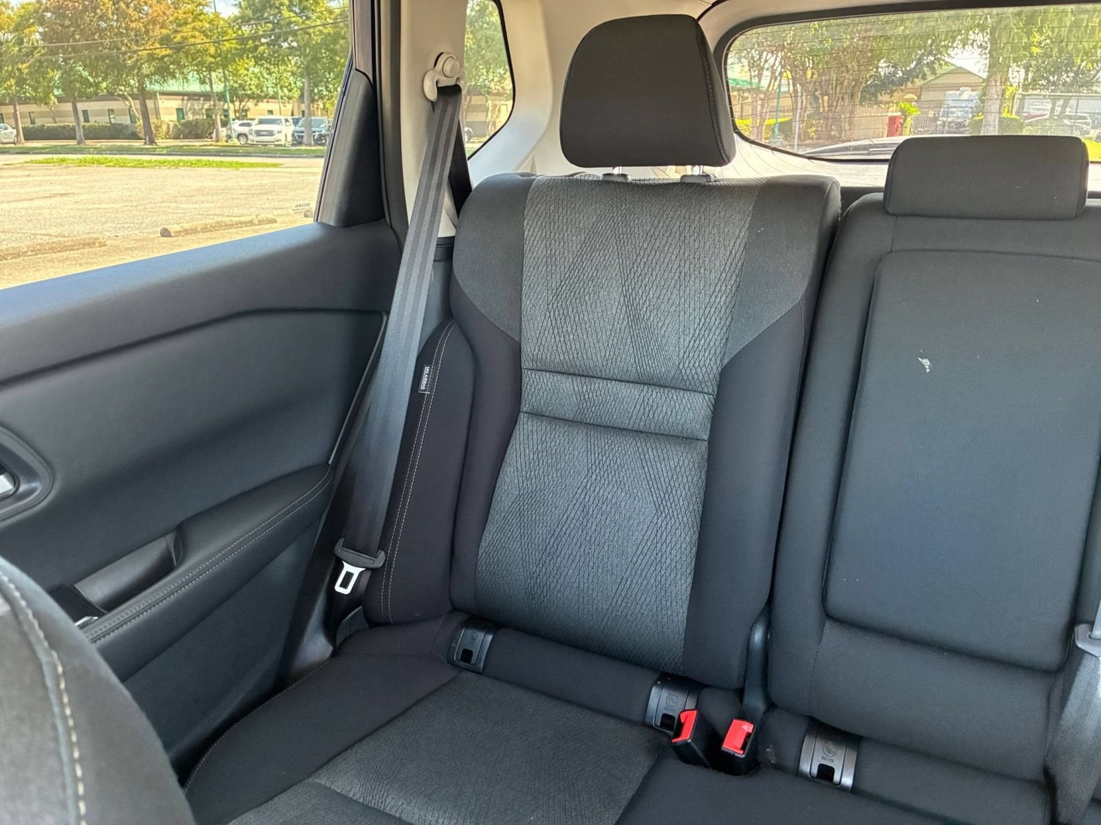 Used 2026 Nissan Rogue SV FWD image 40