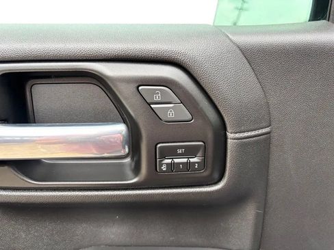 Used 2021 GMC Sierra 1500 SLT w/ SLT Premium Plus Package AWD/4WD image 25