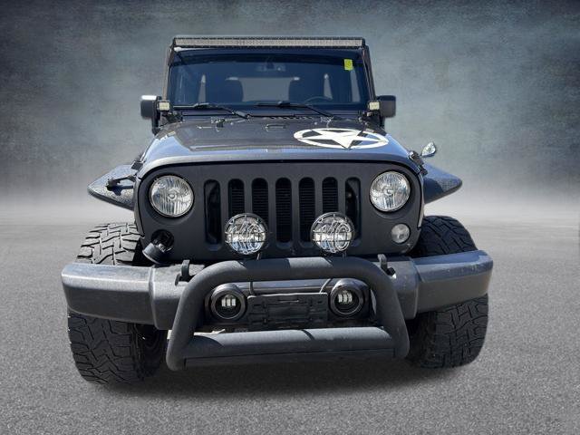 Used 2018 Jeep Wrangler Unlimited Sahara AWD/4WD image 3