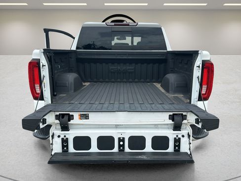 Used 2019 GMC Sierra 1500 SLT w/ SLT Premium Plus Package AWD/4WD image 20