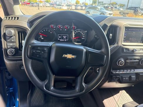 Used 2023 Chevrolet Silverado 1500 Custom image 32