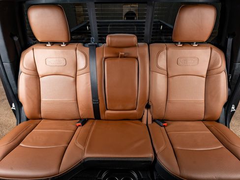 Used 2024 RAM 3500 Limited w/ Towing Technology Group image 34