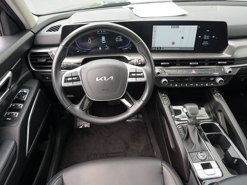 Used 2025 Kia Telluride S AWD/4WD image 20