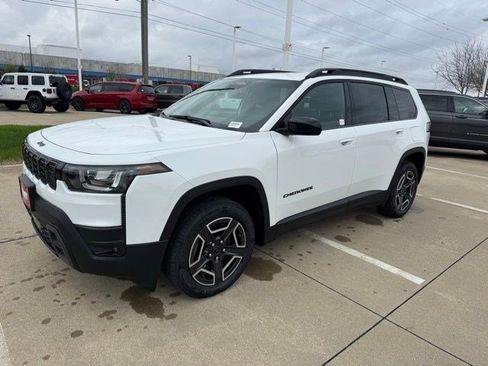 New 2026 Jeep Cherokee Laredo AWD/4WD image 3