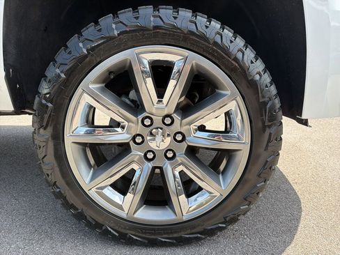 Used 2017 Chevrolet Tahoe Premier RWD image 12