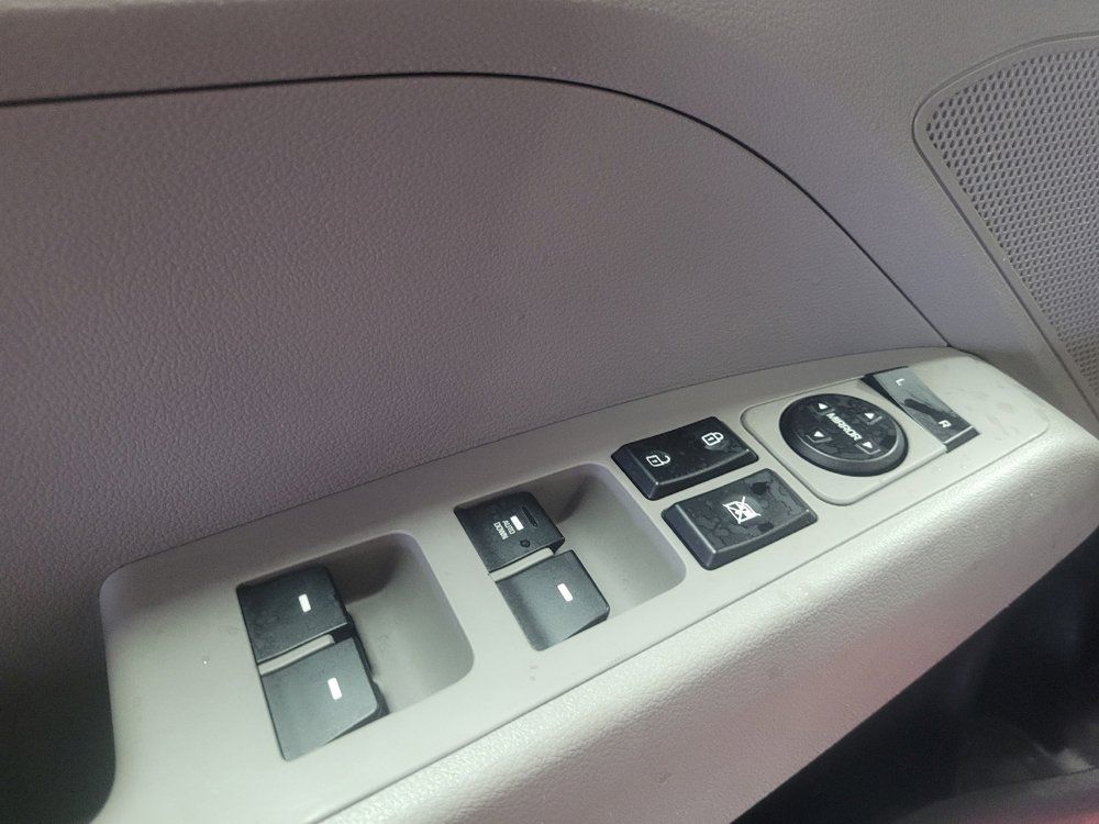 Used 2020 Hyundai Elantra SE FWD image 27