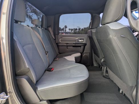 Used 2022 RAM 2500 Big Horn AWD/4WD image 27