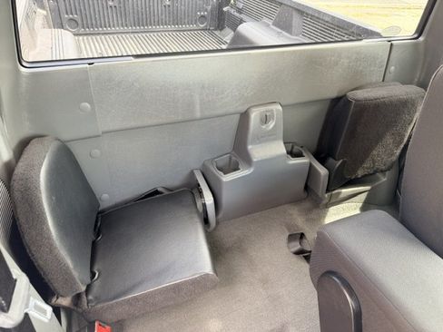 Used 2005 Ford Ranger XLT AWD/4WD image 16