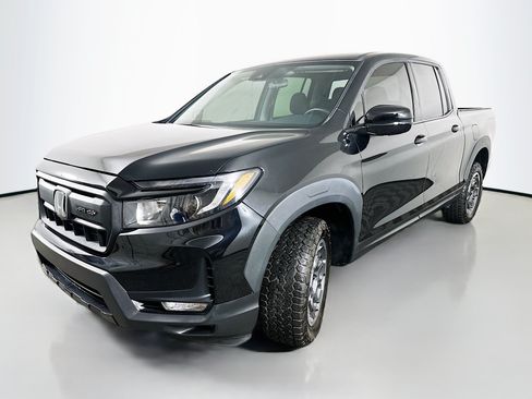 Used 2024 Honda Ridgeline Sport image 3