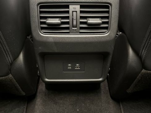 Used 2023 Nissan Rogue SV w/ SV Premium B Package AWD/4WD image 19