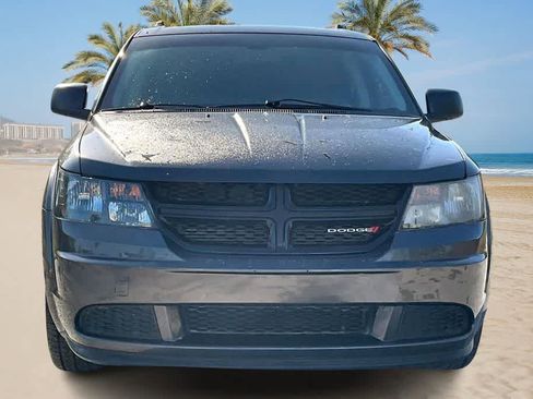 Used 2020 Dodge Journey SE w/ Blacktop Package FWD image 6