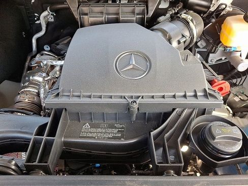 Used 2025 Mercedes-Benz Sprinter 2500 image 28