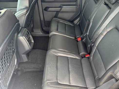 New 2025 Ford Bronco Badlands image 14