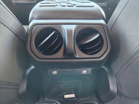 Used 2018 Jeep Wrangler Unlimited Sahara w/ Cold Weather Group image 16