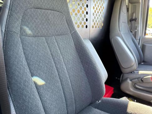 Used 2023 GMC Savana 2500 image 11