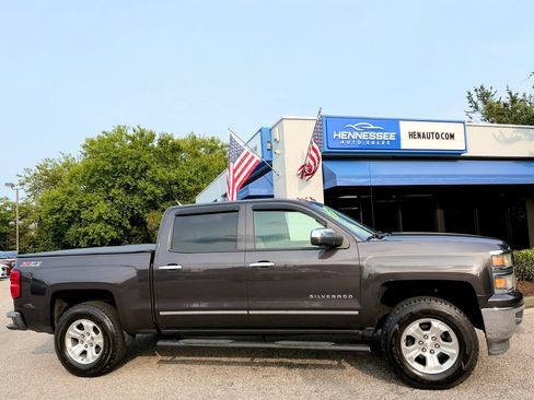Used 2014 Chevrolet Silverado 1500 LTZ Z71 w/ LTZ Plus Package AWD/4WD image 6