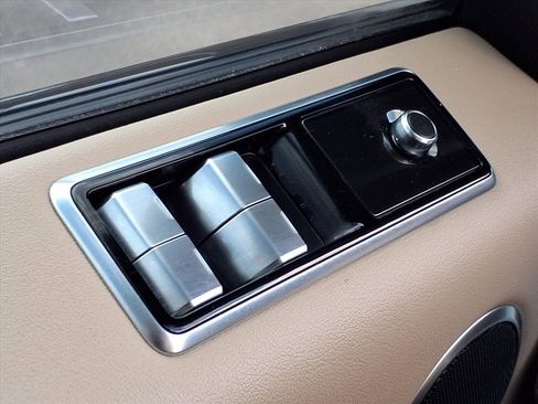 Used 2019 Land Rover Range Rover Sport HSE image 9