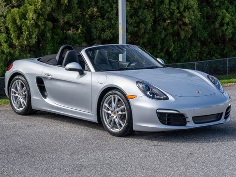 Used 2016 Porsche Boxster Base image 9