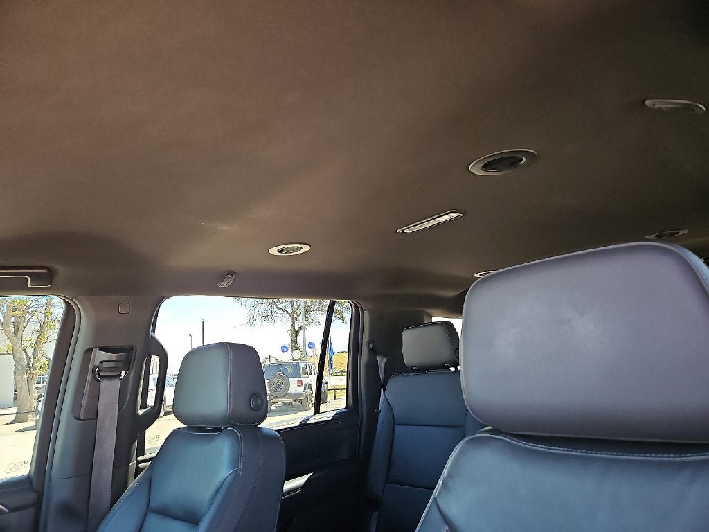 Used 2021 Chevrolet Suburban LT RWD image 21
