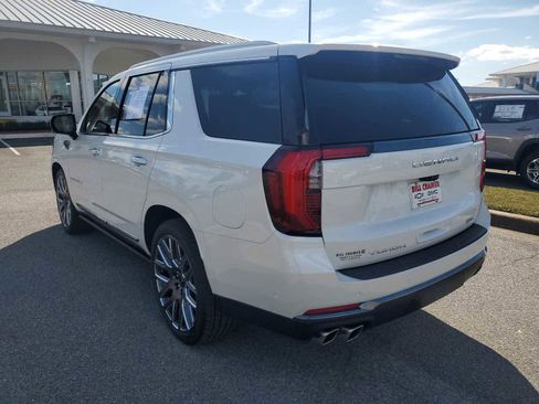 Used 2025 GMC Yukon Denali Ultimate image 3