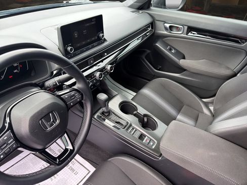 Used 2025 Honda Civic Sport image 27