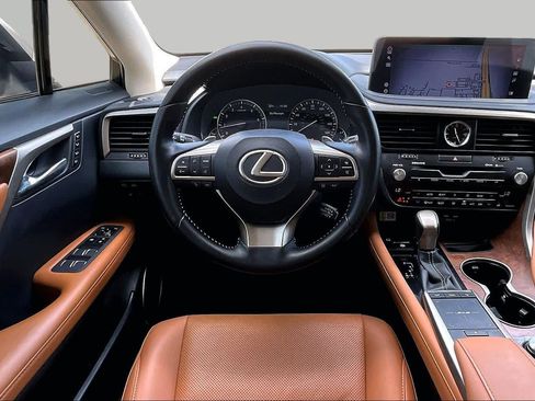 Used 2022 Lexus RX 350L FWD w/ Premium Package image 6