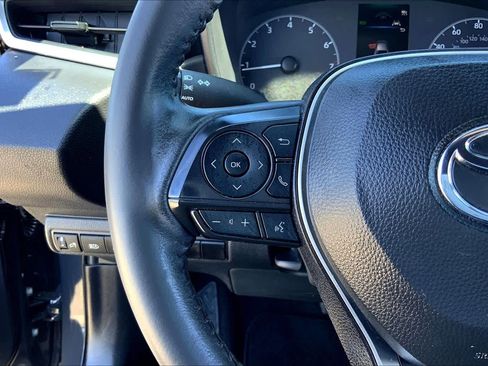 Used 2024 Toyota Corolla SE image 23