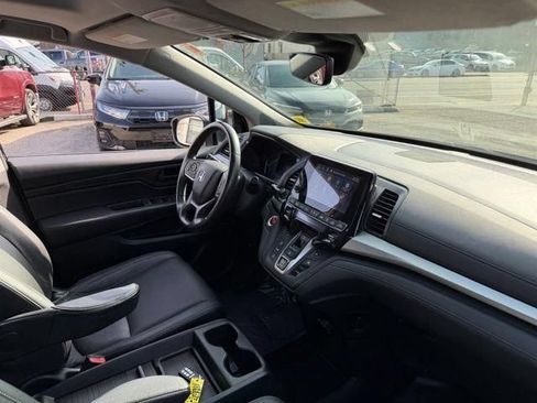Used 2023 Honda Odyssey EX-L image 13