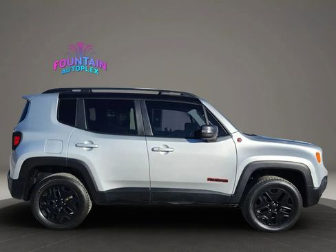 Used 2018 Jeep Renegade Trailhawk w/ Cold Weather Group II image 6