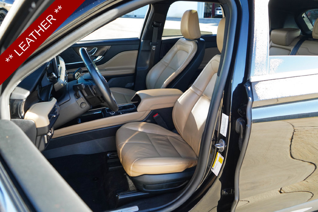 Used 2022 Lincoln Corsair Reserve w/ Elements Package FWD image 7