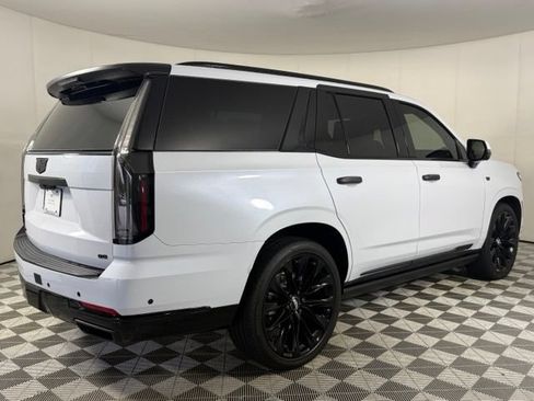 Used 2026 Cadillac Escalade Platinum Luxury AWD/4WD image 10