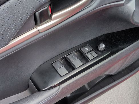 Used 2025 Toyota Camry XSE FWD image 15