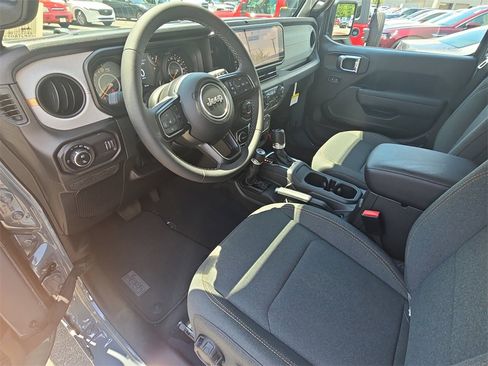 New 2025 Jeep Gladiator Sport image 16