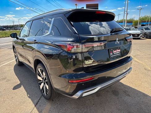 New 2026 Mitsubishi Outlander SEL FWD image 6
