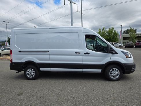 New 2025 Ford Transit 250 148 Medium Roof image 6